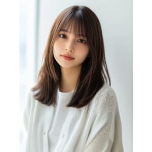 グレージュカラー セミロング レイヤーカット 艶髪 20代 - Beautissimo 所沢【ビューティシモ トコロザワ】掲載中