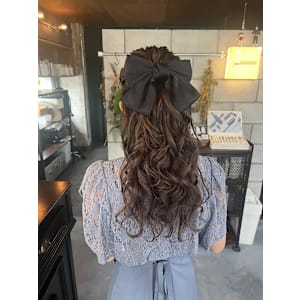 お呼ばれハーフアップ