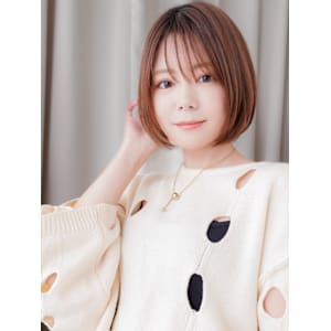 ミルクティーブラウン艶感ストレート小顔丸みボブ20代30代 - mod's hair【モッズヘア】上尾/上尾西口店【モッズヘア アゲオ アゲオニシグチテン】掲載中