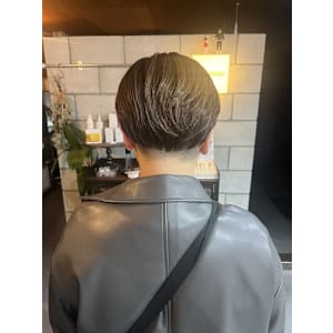 刈り上げマッシュショート