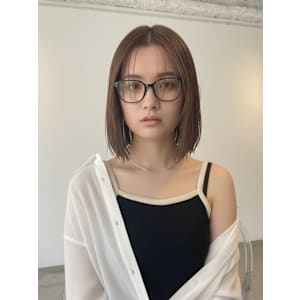 グレージュ×切りっぱなしボブ×20代30代外ハネボブ