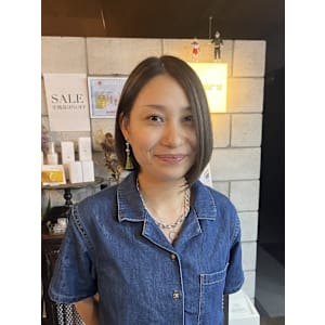 ボブ × ハイライトカラー