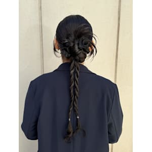タイトカチモリ×編みおろしヘア - VISAGE plus【ヴィサージュ プラス】【ヴィサージュ プラス】掲載中