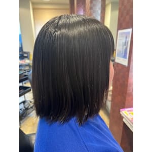 切りっぱなしボブ - エル美容室【エルビヨウシツ】掲載中