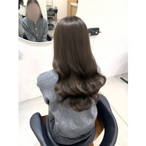 オリーブグレージュ/レイヤーカット - Ammy komazawa【アミー コマザワ】掲載中