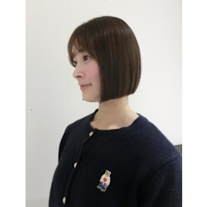 パツっとショートボブ - gem by artefice【ジェム バイ アルテフィーチェ】【ジェム バイ アルテフィーチェ】掲載中