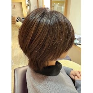 朝が楽！乾かすだけで決まるショートボブ - EMU international 白岡 CUTE店【エムインターナショナル】掲載中