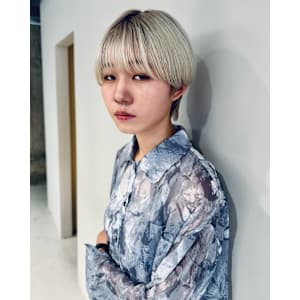 ホワイトブロンド×ショートスタイル - PERSONA 幟町店【ペルソナノボリマチテン】掲載中