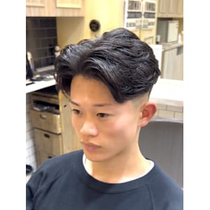 スキンフェードラフ - GROOMER/S TOKYO本店【グルーマーズトウキョウ】【グルーマーズトウキョウ ホンテン】掲載中