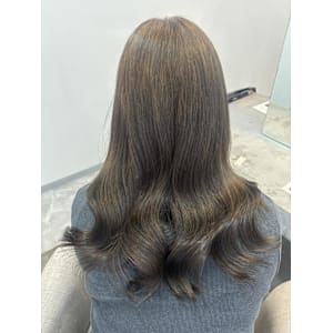 オリーブグレ／小顔に見せるヘア／ココアベージュ／黒髪カタログ - Lovis 浦和【ラビス ウラワ】掲載中