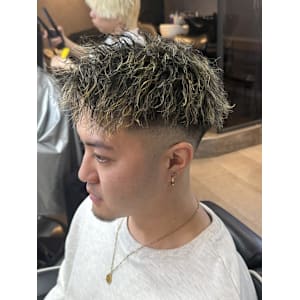 フェード/メンズ/大宮/ツイストスパイラル - Vii men【ビーメン】掲載中