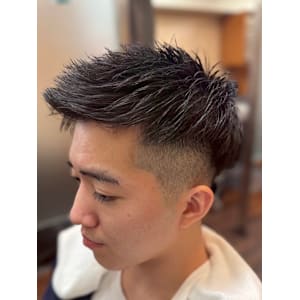 ミドルフェード - ヒロ銀座バーバーショップ難波店【ヒロギンザバーバーショップナンバテン】掲載中