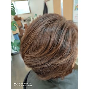 白髪染め - 美容室creek【ビヨウシツクリーク】掲載中