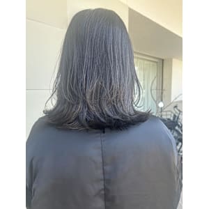 ミディアムレイヤースタイル - gem by artefice【ジェム バイ アルテフィーチェ】【ジェム バイ アルテフィーチェ】掲載中