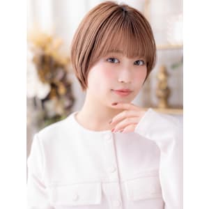 小顔ミルクティーブラウンコンパクトショート　脱白髪染め - COVER HAIR bliss【カバーヘア ブリス】北浦和/北浦和西口店【カバー ヘア ブリス キタウラワ キタウラワニシグチテン】掲載中