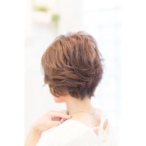 完全予約 隠れ家美容室COLORS 大月鳥沢店×スタイル