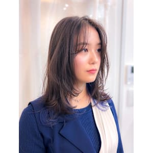 ミディアムレイヤー/顔周りレイヤー/センターパート - Swd〜スウド〜【スウド】掲載中