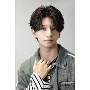 コンパクトフェザー - LIPPS hair 池袋【リップスヘアー】【リップス ヘアー イケブクロ】掲載中