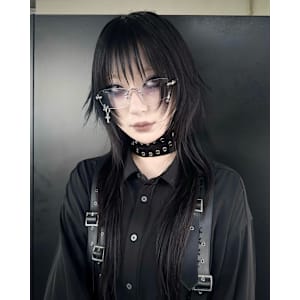 レイヤーカット　デザインカラー　ケアブリーチカラー　ウルフ - Null 原宿店 デザインカラー/ダブルカラー【ヌルハラジュクテン デザインカラー ダブルカラー】掲載中