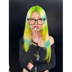 オーダーメイド　デザインカラー　ケアブリーチカラー　ウルフ - Null 原宿店 デザインカラー/ダブルカラー【ヌルハラジュクテン デザインカラー ダブルカラー】掲載中