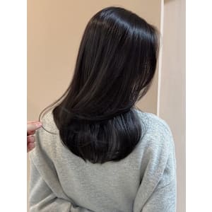 髪質改善 艶髪 顔周りカット 暗髪 アッシュ ストレート - Reginavita 栄店【レジナヴィータ サカエテン】掲載中