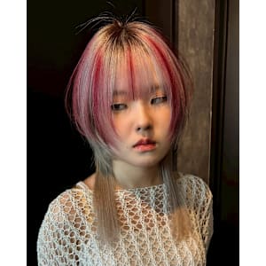 スラッシュカラー　デザインカラー　ケアブリーチカラー　ウルフ - Null 表参道本店 デザインカラー/ダブルカラー【ヌル】掲載中