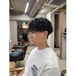 波巻きパーマ - 半個室型美容室 Sourire 小倉店【ハンコシツガタビヨウシツ スーリール コクラテン】掲載中