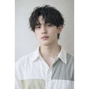 束感黒髪ナチュラル人気流行フェザーパーマ韓国風 - aux. 表参道 【オグジュアリー】【オグジュアリー】掲載中