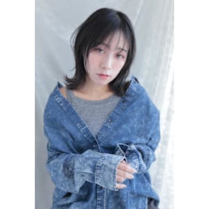 ナチュラルミディアムレイヤー／透け感前髪 - hair&color Plaatje 相模大野【ヘアーアンドカラー　プラーチェ　サガミオオノ】掲載中