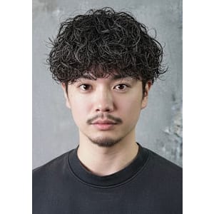 スパイラルマッシュ - ヒロ銀座ヘアーサロン 新橋 銀座口店【ヒロギンザヘアーサロンシンバシギンザグチテン】掲載中