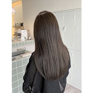 オリーブグレージュ　/ 髪質改善 / 透明感カラー - newi 広島【ネウィヒロシマ】掲載中