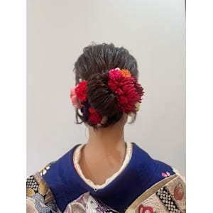 成人式ヘア　ローシニョン - VISAGE plus【ヴィサージュ プラス】【ヴィサージュ プラス】掲載中