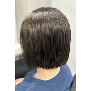 ぱつっとミニボブ×オリーブブラウン - newi 所沢【ネウィ トコロザワ】掲載中