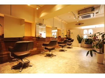 hair salon ATOMS(東京都渋谷区)