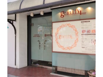 gratify +rest NAIL(大阪府大阪市)