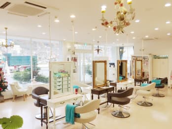 Relax&Beauty Salon GLOW【リラックスアンドビューティーサロングロー】(長野県諏訪市／美容室)