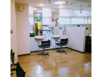 DEBUT Hair【デビュー・ヘアー】【デビュー ヘアー】(東京都中央区／美容室)