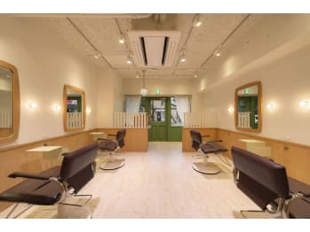 Omorfi ひばりヶ丘店【オモルフィヒバリガオカテン】(東京都西東京市／美容室)