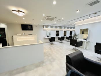 Agu hair carnet 放出駅前店【アグ ヘアー カルネ】【アグ ヘアー カルネ ハナテンエキマエテン】(大阪府大阪市鶴見区／美容室)
