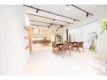 GARDEN aoyama【ガーデン アオヤマ】【ガーデン アオヤマ】(東京都港区／美容室)