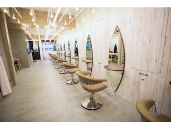Lond azur 横浜【ロンドアジュール ヨコハマ】(神奈川県横浜市／美容室)