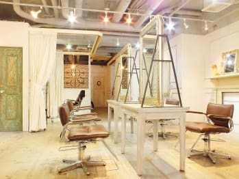 ambiance 茨木店【アンビアンス】(大阪府茨木市／美容室)