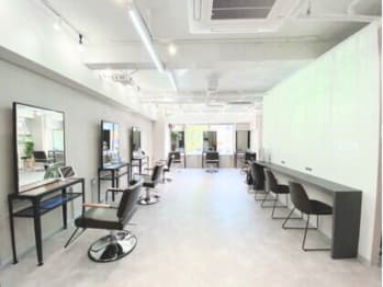 TIARA 博多店【ティアラ ハカタテン】(福岡県福岡市博多区／美容室)