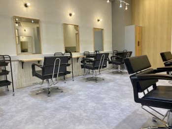 Agu hair reflet 栗東店【アグ ヘアー ルフレ リットウテン】(滋賀県栗東市／美容室)