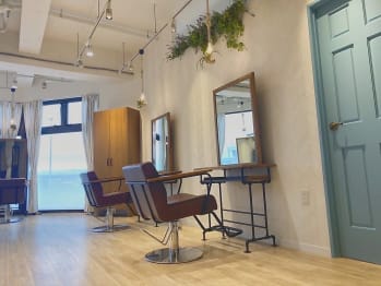 髪質改善＆トリートメント vivarc 拝島駅前店【カミシツカイゼンアンドトリートメント ヴィヴァーク ハイジマエキマエテン】(東京都昭島市／美容室)