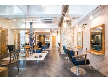 AUBE HAIR azul（アズール）【吉祥寺2号店】【オーブヘアーアズールキチジョウジニゴウテン】(東京都武蔵野市吉祥寺南町／美容室)