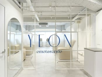 YEON マツエク アイブロウ パリジェンヌ まつげパーマ ネイル 表参道/青山(東京都港区)