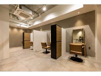 半個室型美容室 Sourire 西新店【ハンコシツガタビヨウシツ スーリール ニシジンテン】(福岡県福岡市早良区城西／美容室)