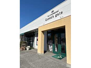 クィーンズゲート和戸店【クイーンズゲートワドテン】(山梨県甲府市／美容室)