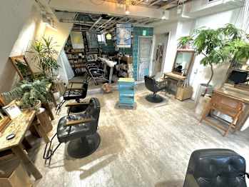LoA International 髪質改善 新宿【ロアインターナショナル カミシツカイゼン シンジュク】(東京都新宿区／美容室)